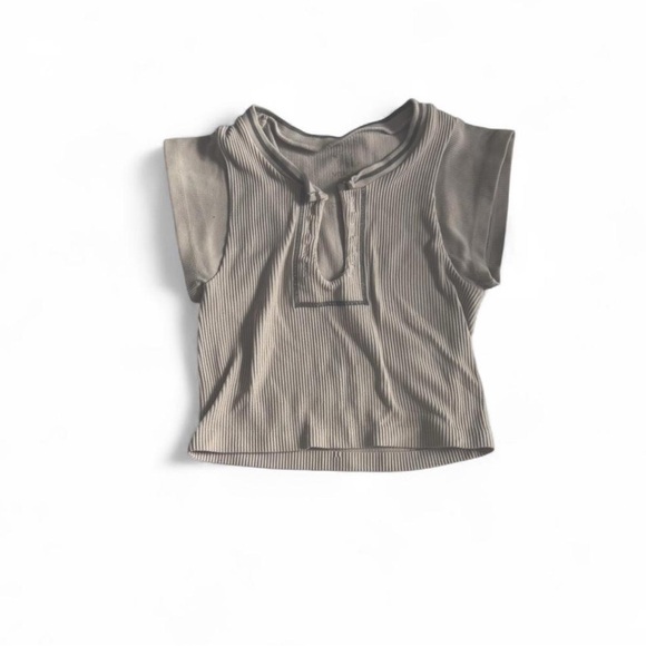 Gray Ribbed Crop Top - Picture 1 of 3